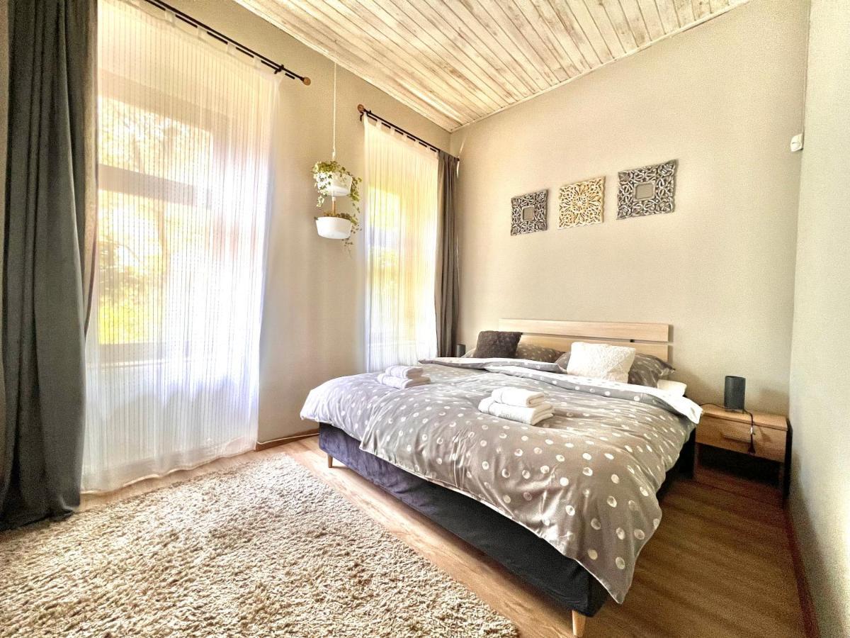 Apartamento Kőház Apartman Veszprém Exterior foto